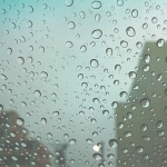 梅雨の季節のイライラの原因を探ってみましょう	